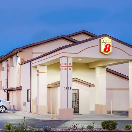 Hotel Super 8 By Wyndham Ames Esterno foto