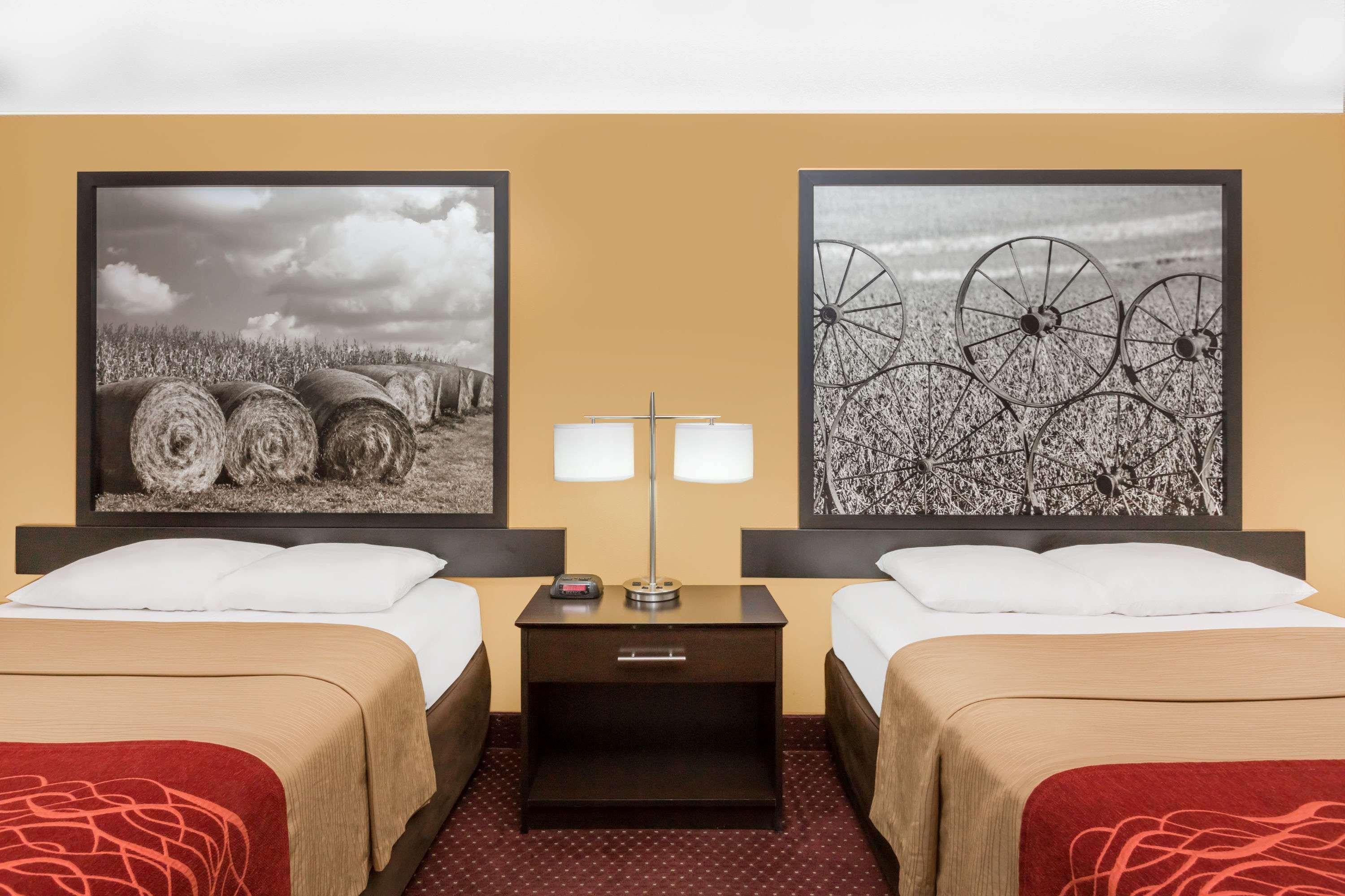Hotel Super 8 By Wyndham Ames Esterno foto